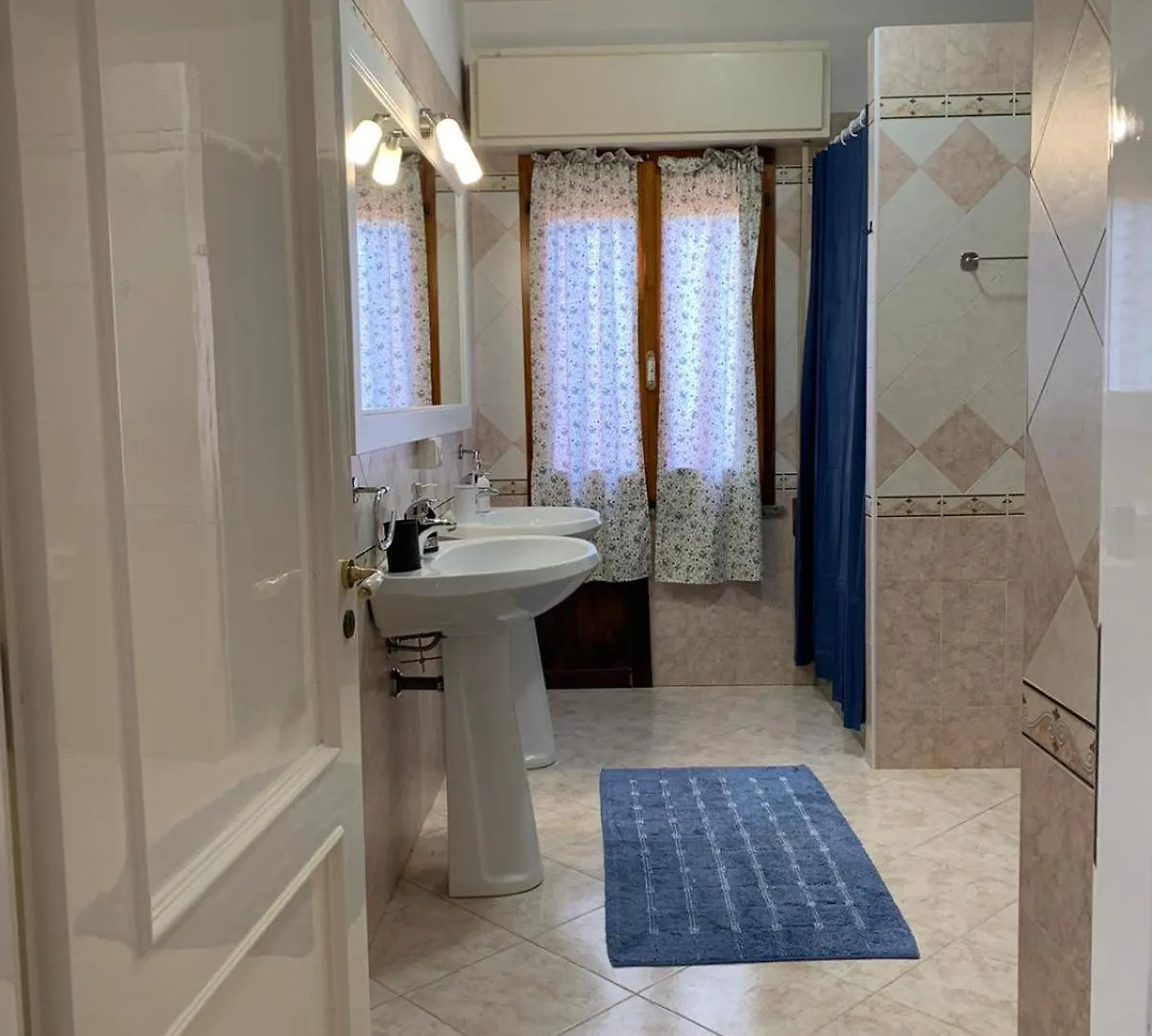 شقة Casa Ubi كوارتو سانتيلينا